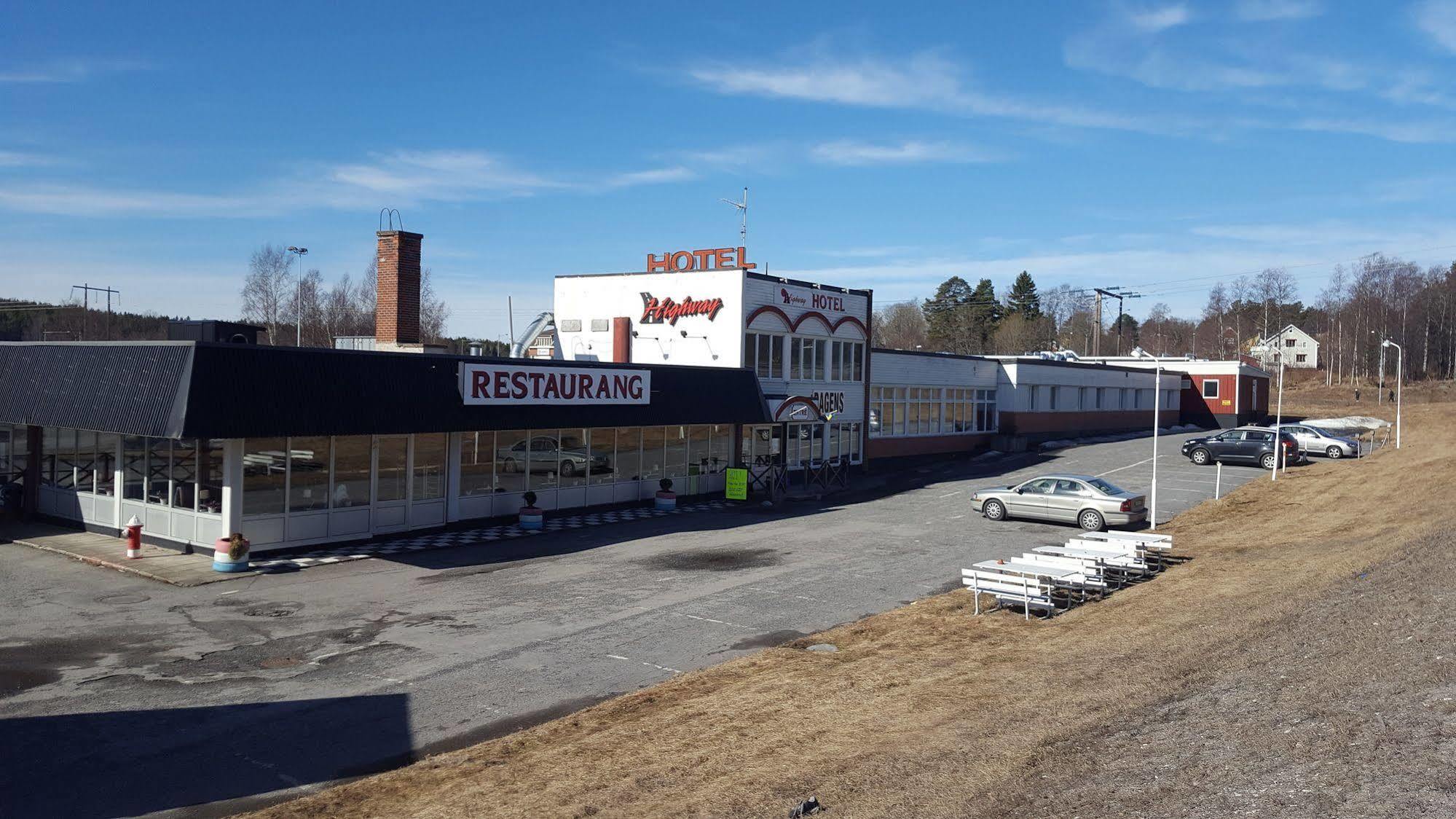 Highway Hotel 3*